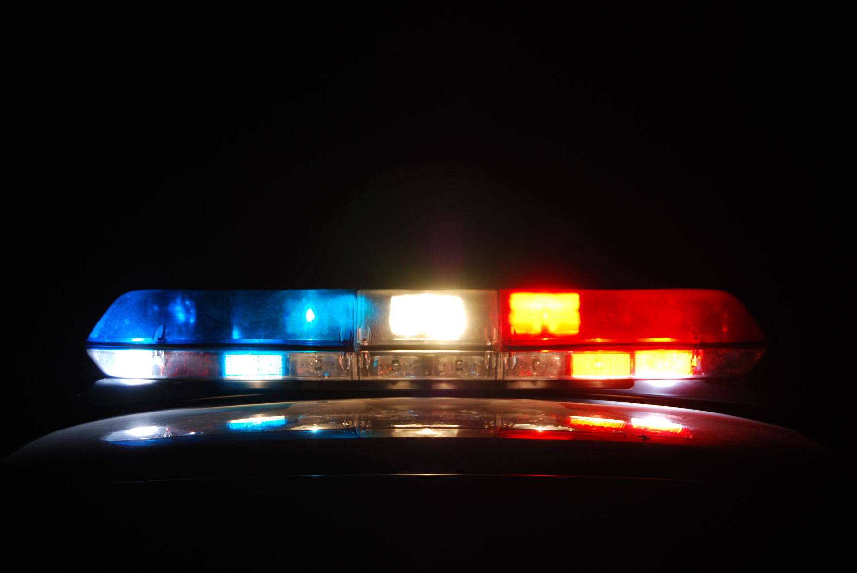 Police_Vehicle_Light_Bar_Night_TNS_FILE_2022